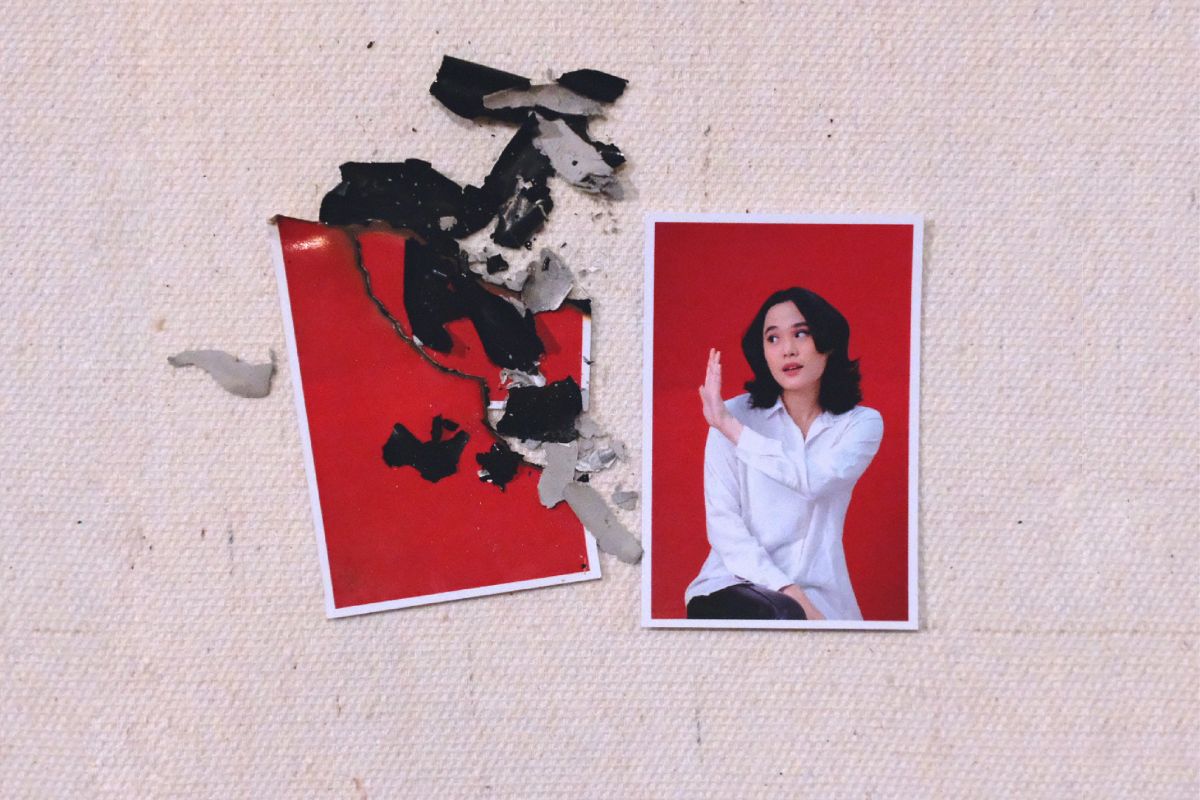 Sherly Sheinafia lukis realitas pasangan masa sekarang ini di area area “Dear Mr. Petty”